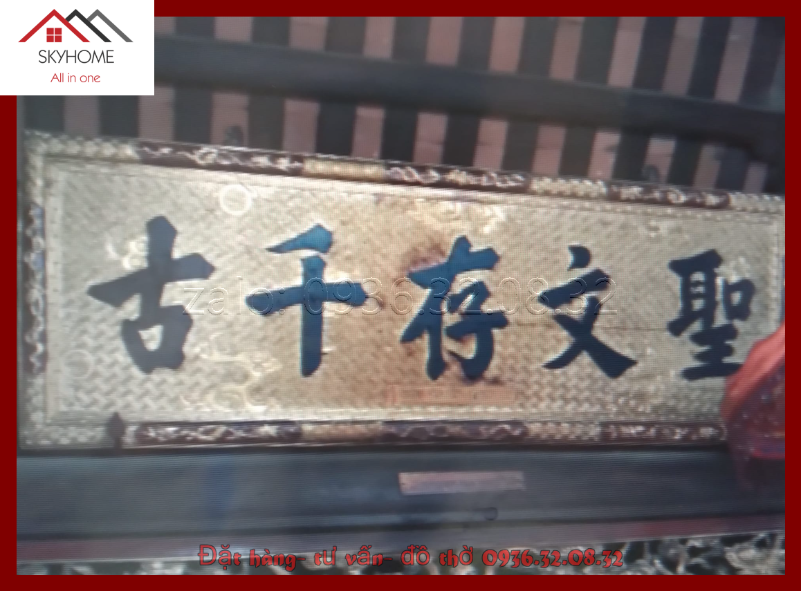 Hoành phi gỗ phòng thờ chữ Thánh Văn Tồn Thiên Cổ